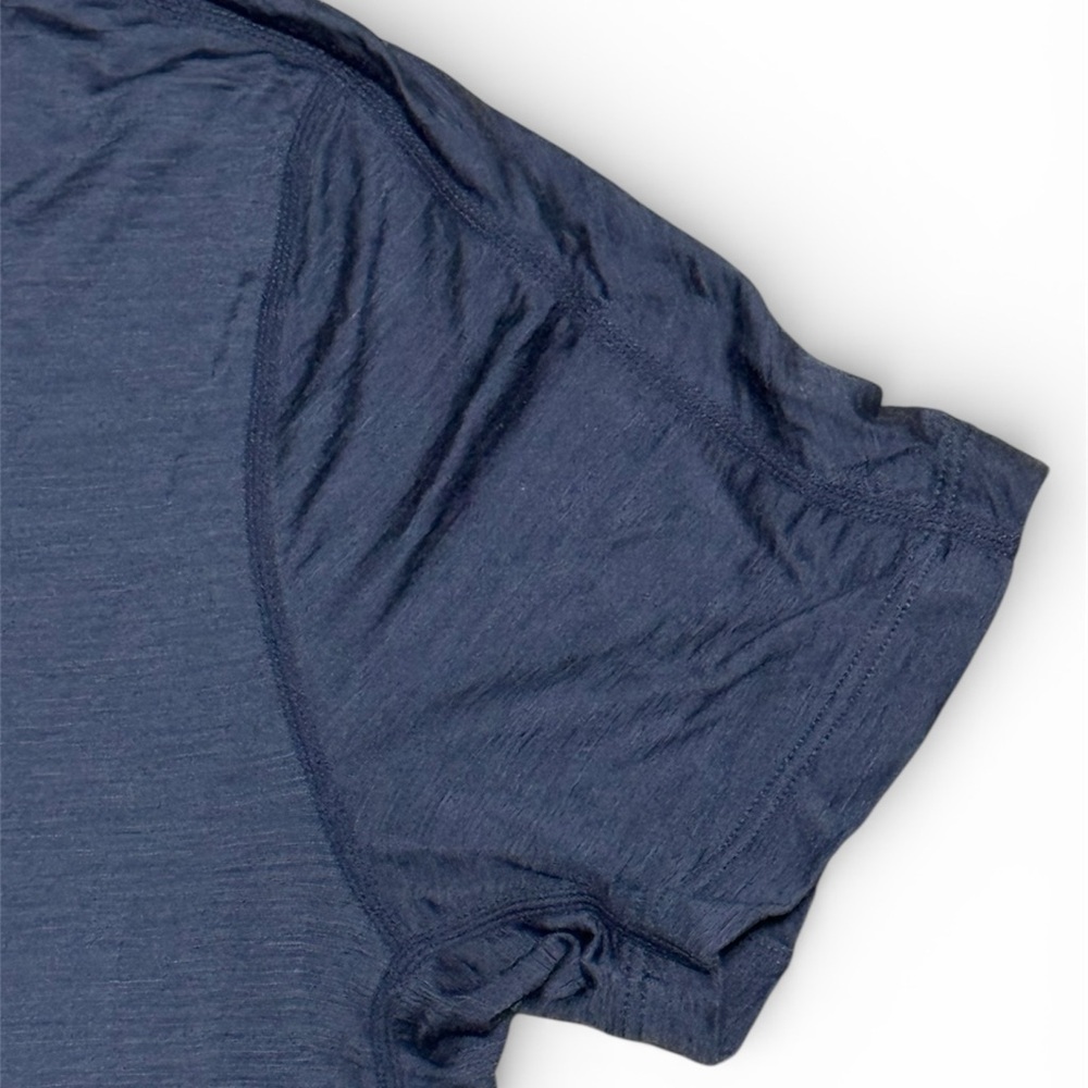 115 ICEBREAKER Men's 150 Merinofine Ace Short Sleeve Tee - Graphite Blue, Small - Picture 5 of 8